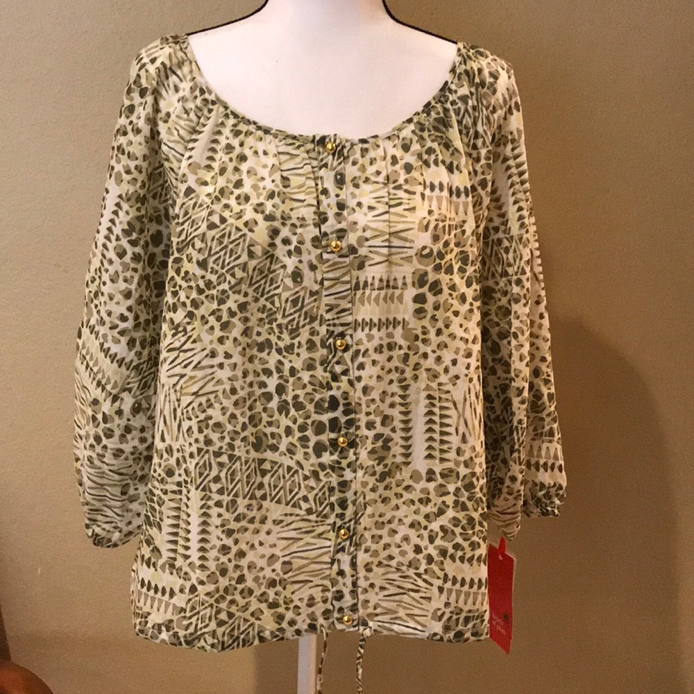 👚 NWT hearts of palm brand women’s shirt
